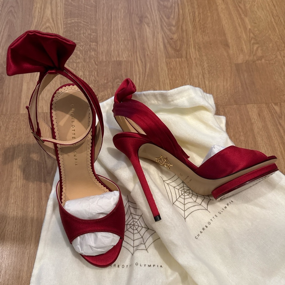 Authentic Charlotte Olympia Wallace Satin Heels Sandals